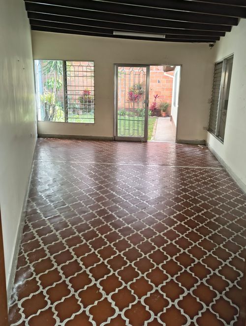 Casa de 3 alcobas en venta en Las Acacias, Medellín, 255 m² · foto 4 de 10