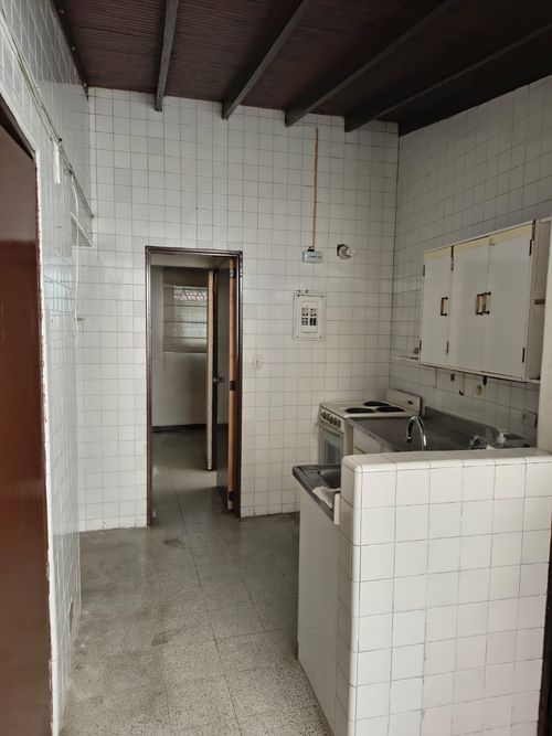 Casa de 3 alcobas en venta en Las Acacias, Medellín, 255 m² · foto 7 de 10