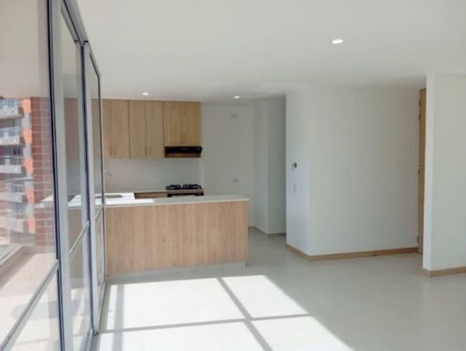 Apartamento de 3 alcobas en arriendo en Los Colegios, Rionegro, 90 m² · foto 2 de 18