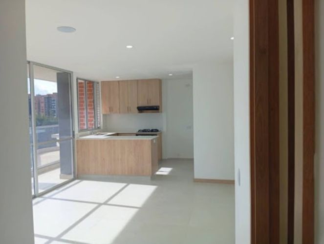 Apartamento de 3 alcobas en arriendo en Los Colegios, Rionegro, 90 m² · foto 5 de 18
