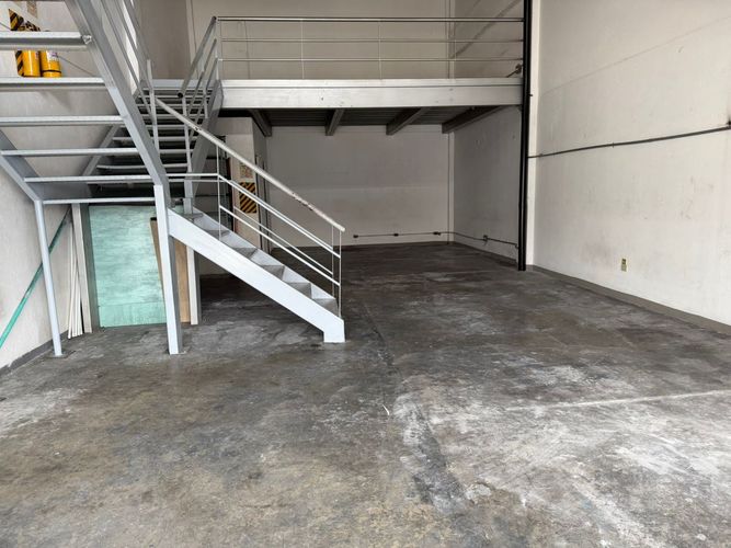 Bodega en arriendo en Caqueta, La Estrella, 150 m² · foto 3 de 16