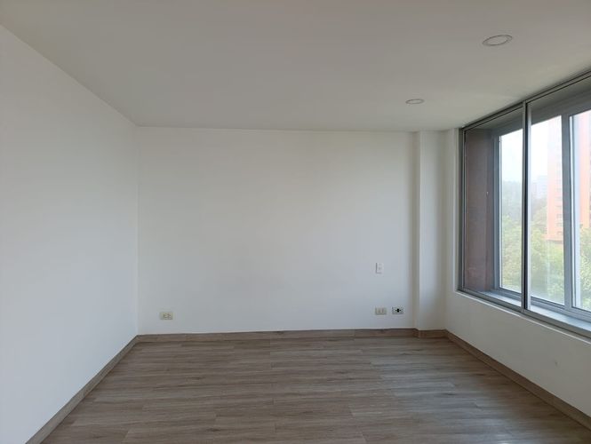 Apartamento de 3 alcobas en arriendo en El Poblado, Medellín, 188 m² · foto 12 de 18