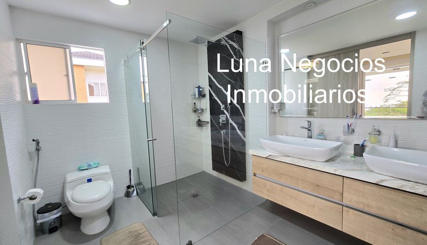 Casa de 4 alcobas en venta en Ruitoque Condominio, Floridablanca, 437 m² · foto 7 de 24