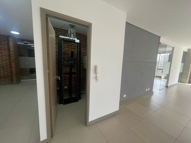 Oficina en arriendo en El Poblado, Medellín, 169 m² · foto 14 de 20