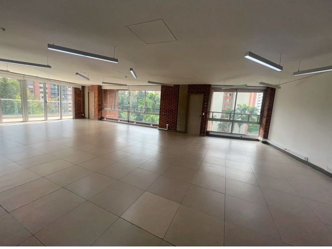Oficina en arriendo en El Poblado, Medellín, 169 m² · foto 15 de 20