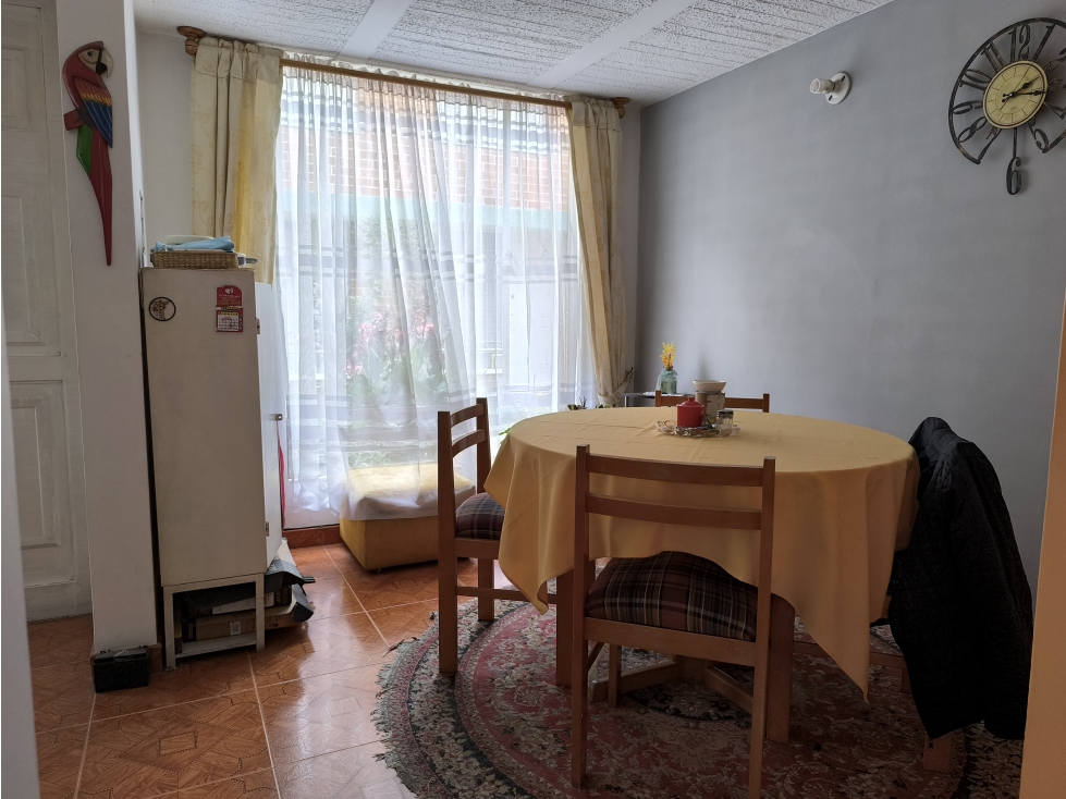 Casa en venta en Portales Del Norte, Bogotá · foto 3 de 18