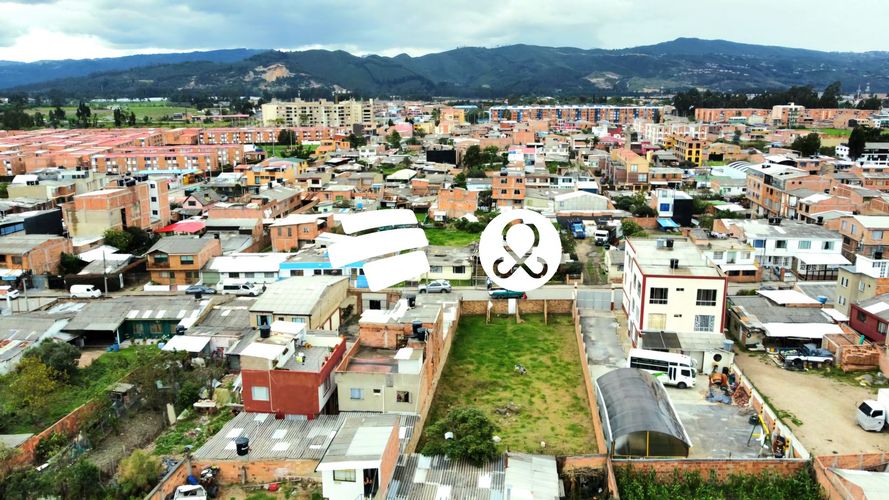 Lote en venta en Capellania, Cajicá, 680 m² · foto 2 de 6