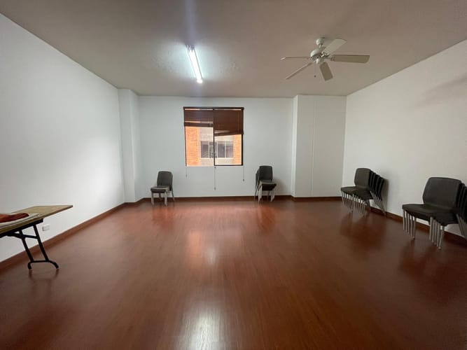 Oficina en arriendo en Fundadores, Armenia, 54 m² · foto 2 de 14