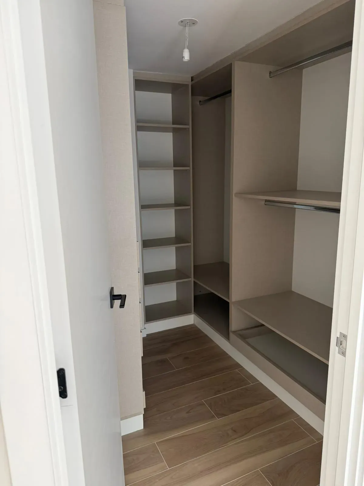 PENTHOUSE EXCLUSIVO A ESTRENAR EN ALQUILER, EN CARRASCO, BARRIO PRIVADO.