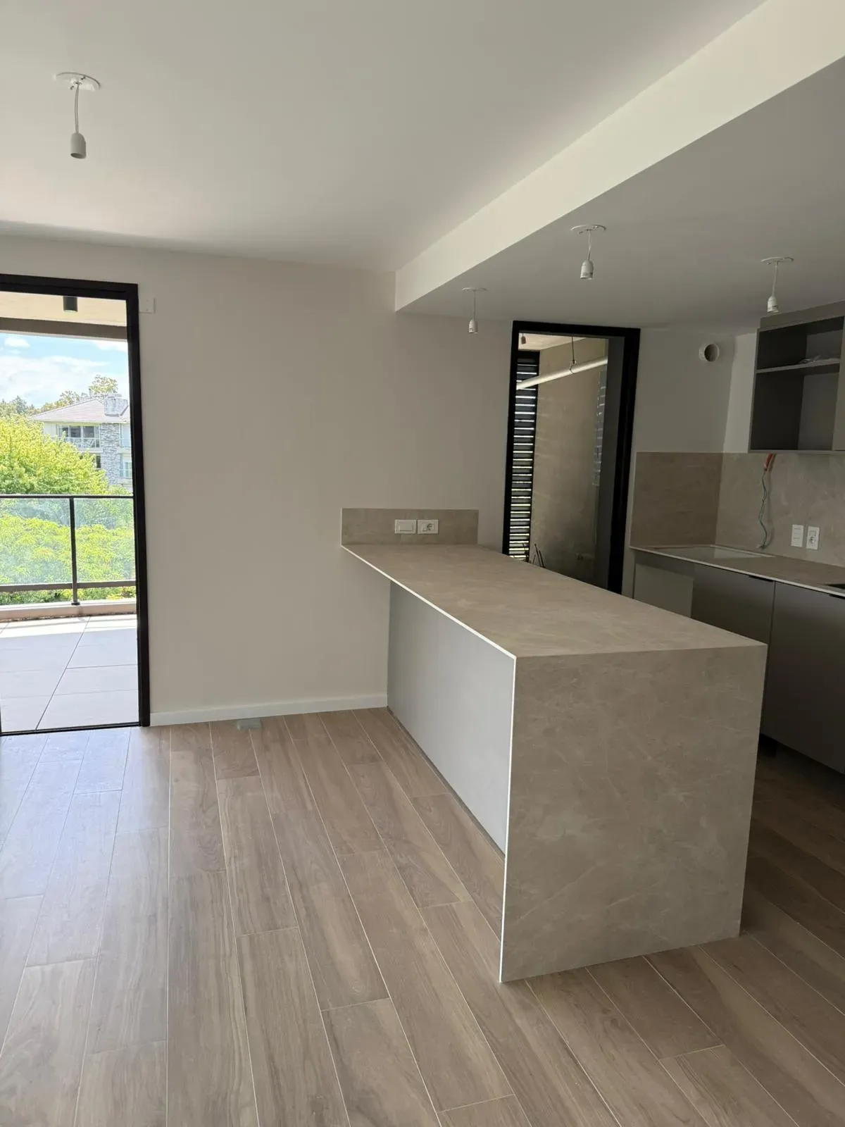 PENTHOUSE EXCLUSIVO A ESTRENAR EN ALQUILER, EN CARRASCO, BARRIO PRIVADO. · Foto 10