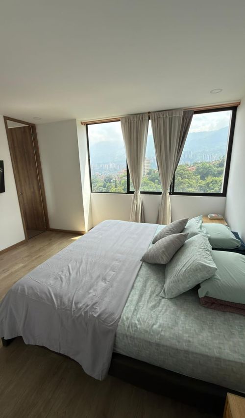 Apartamento de 2 alcobas en venta en El Trianon, Envigado, 86 m² · foto 8 de 13