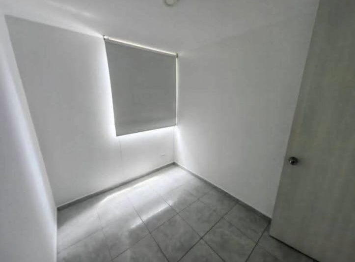 Apartamento en venta en Tribunas Corcega, Pereira · foto 3 de 7