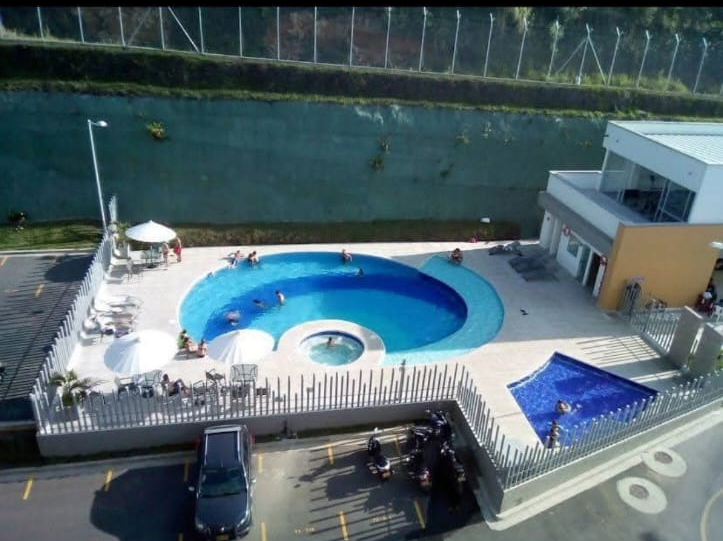 Apartamento en venta en Tribunas Corcega, Pereira · foto 6 de 7