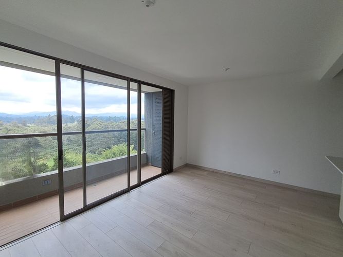 Apartamento de 2 alcobas en arriendo en Rionegro, 66 m² · foto 3 de 11