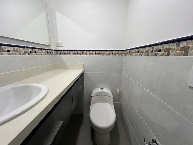 Oficina en arriendo en Patio Bonito, Medellín, 40 m² · foto 11 de 20