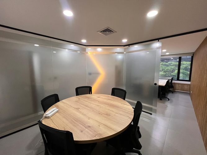Oficina en arriendo en Patio Bonito, Medellín, 40 m² · foto 12 de 20