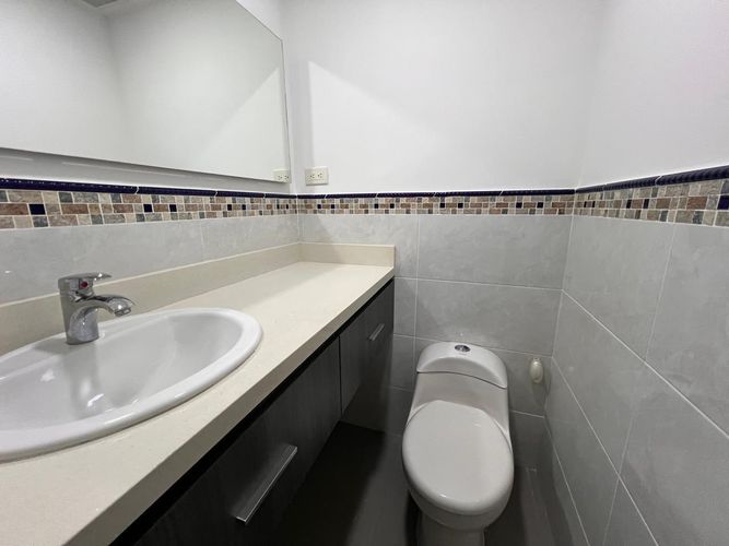 Oficina en arriendo en Patio Bonito, Medellín, 40 m² · foto 18 de 20