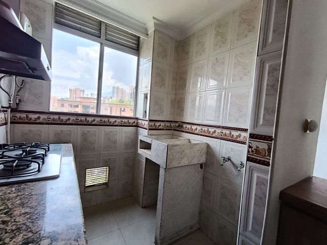 Apartamento de 3 alcobas en arriendo en El Poblado, Medellín, 63 m² · foto 18 de 18