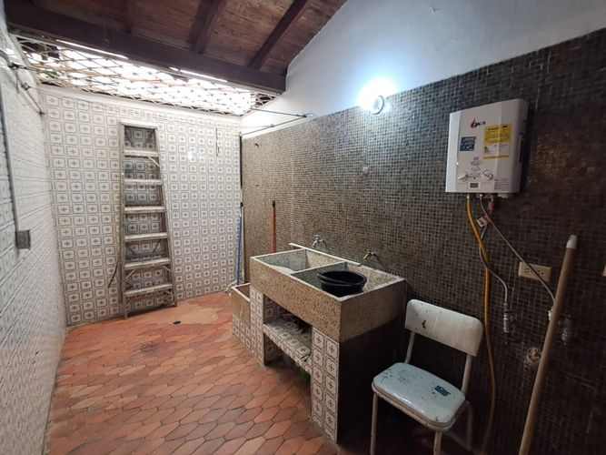 Casa de 3 alcobas en arriendo en Las Lomas No.1, Medellín, 330 m² · foto 16 de 24