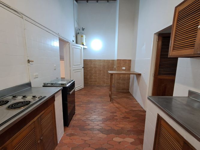 Casa de 3 alcobas en arriendo en Las Lomas No.1, Medellín, 330 m² · foto 22 de 24