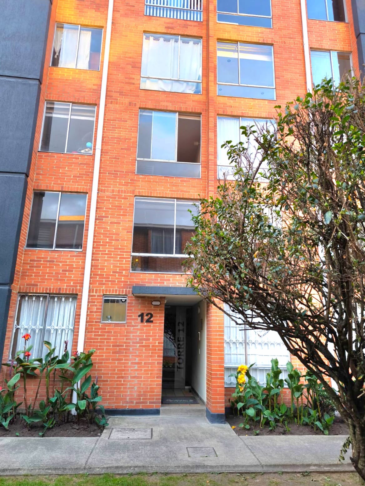 Apartamento en venta en Castilla, Bogotá · foto 14 de 19