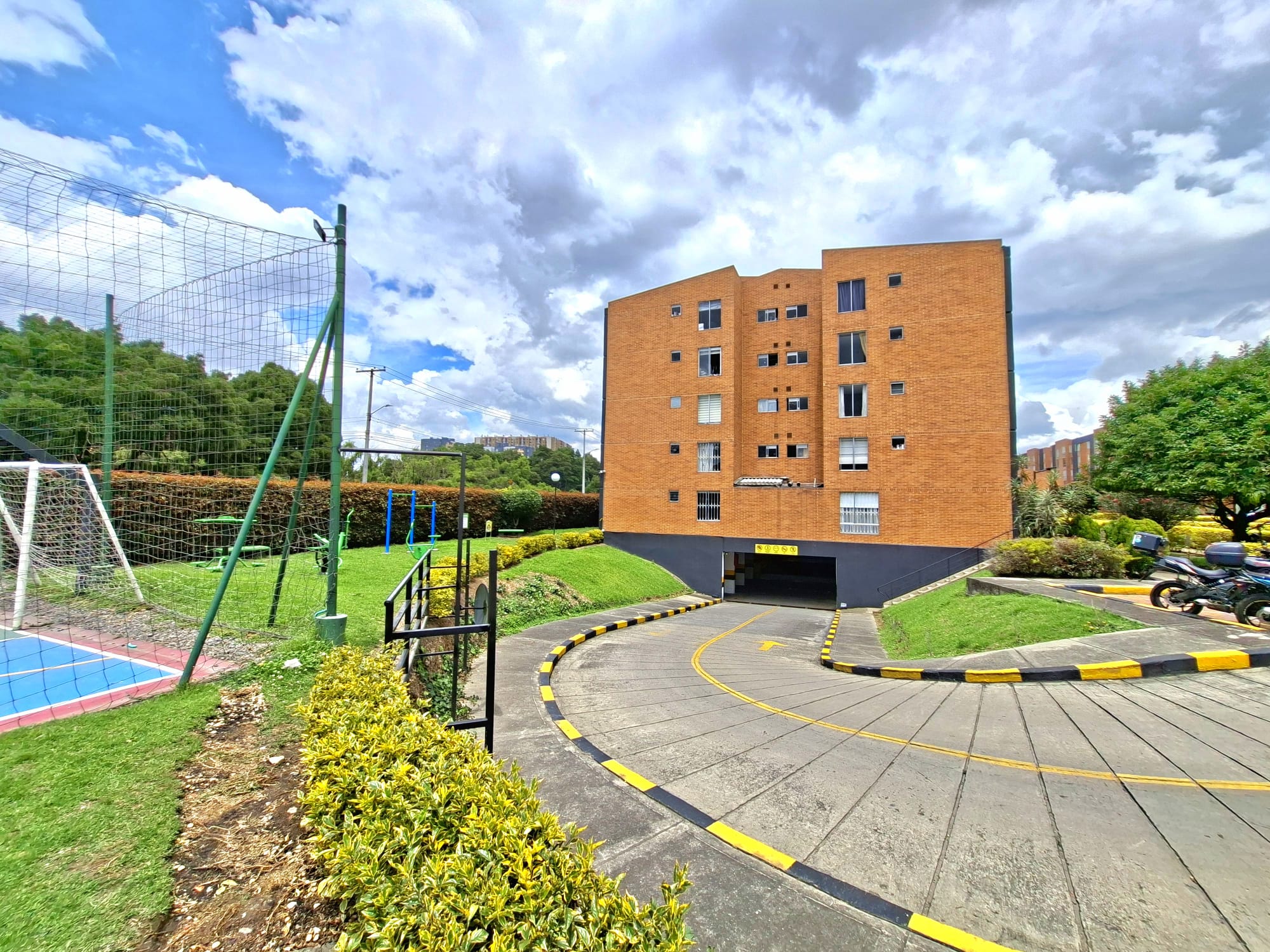 Apartamento en venta en Castilla, Bogotá · foto 15 de 19