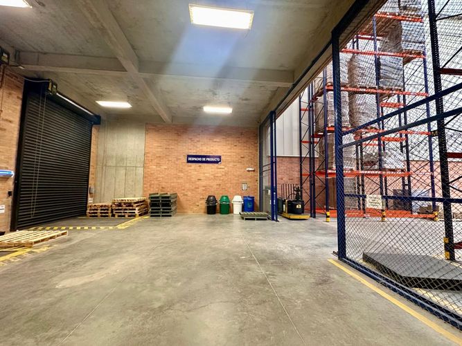 Bodega en venta en Parque Industrial Santo Domingo, Madrid, 1288 m² · foto 9 de 20