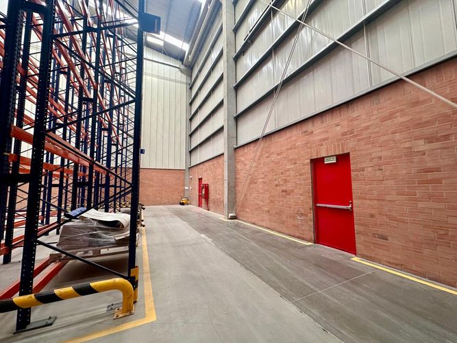 Bodega en venta en Parque Industrial Santo Domingo, Madrid, 1288 m² · foto 11 de 20
