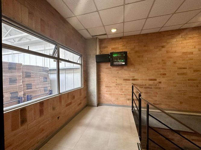 Bodega en venta en Parque Industrial Santo Domingo, Madrid, 1288 m² · foto 14 de 20