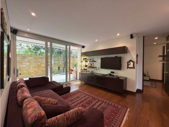Apartamento de 3 alcobas en venta en Los Rosales, Bogotá, 290 m² · foto 11 de 24