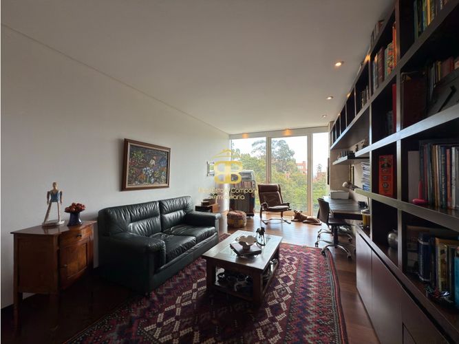Apartamento de 3 alcobas en venta en Los Rosales, Bogotá, 290 m² · foto 14 de 24