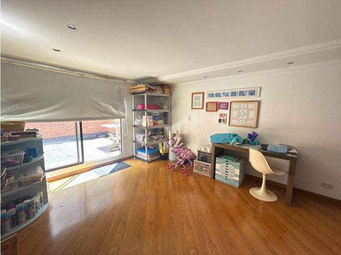 Apartamento de 4 alcobas en venta en Santa Barbara, Bogotá, 366 m² · foto 16 de 24
