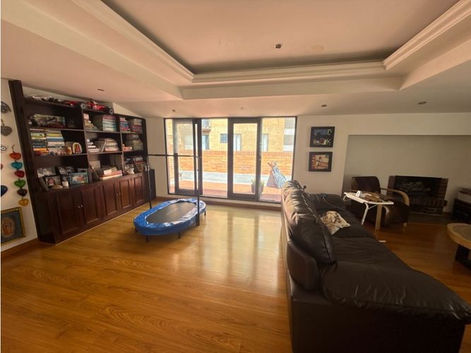 Apartamento de 4 alcobas en venta en Santa Barbara, Bogotá, 366 m² · foto 19 de 24