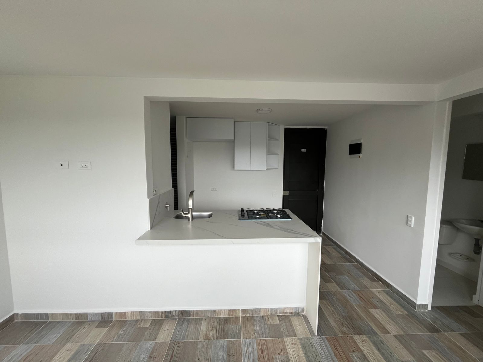 Apartamento en arriendo en El Porvenir, Rionegro · foto 2 de 13