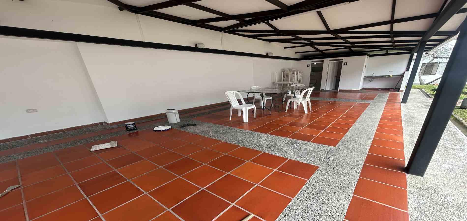 Casa en venta en Los Rosales, Pereira · foto 2 de 23