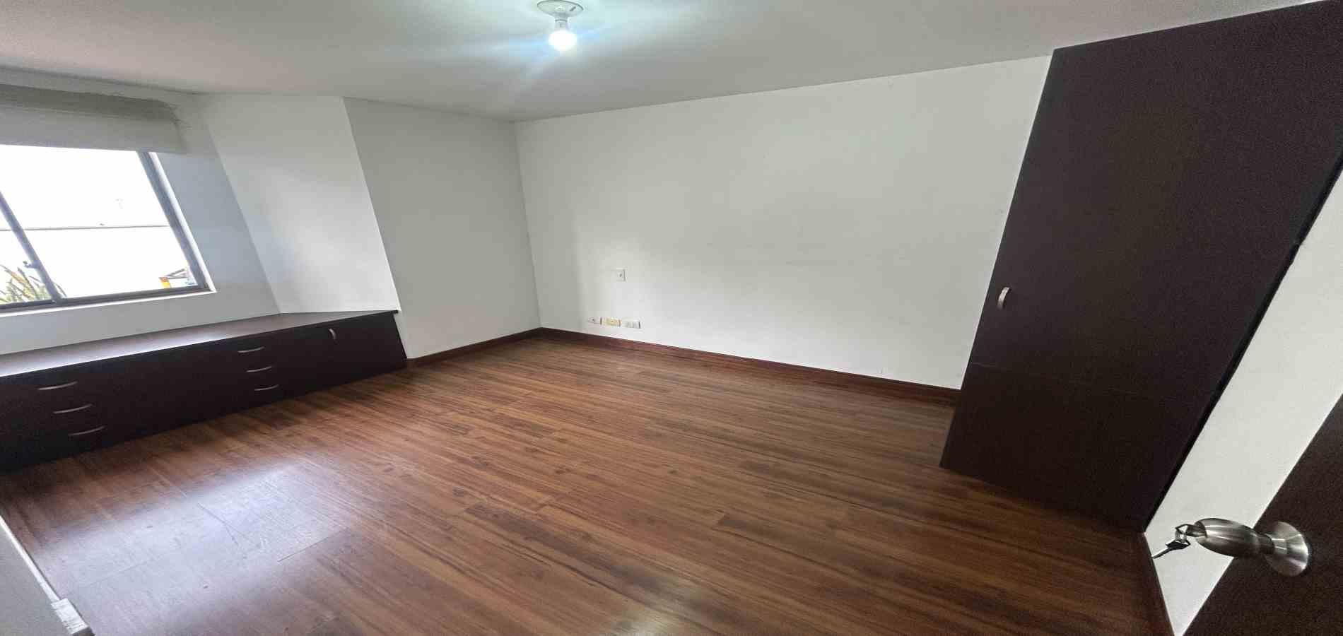 Casa en venta en Los Rosales, Pereira · foto 18 de 23