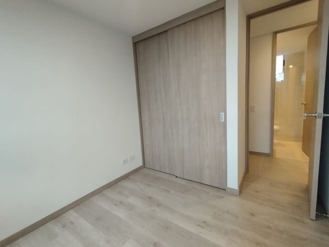 Apartamento de 3 alcobas en arriendo en Camino Verde, Envigado, 99 m² · foto 15 de 16