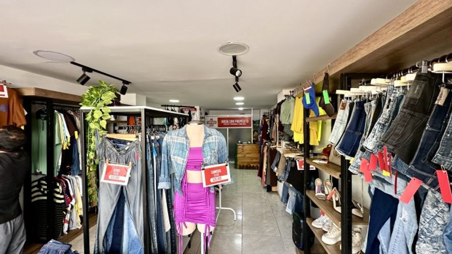 Edificio en venta en Calima, Cali, 285 m² · foto 6 de 6