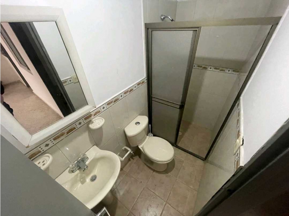 Apartamento en arriendo en Laureles, Medellín · foto 11 de 13