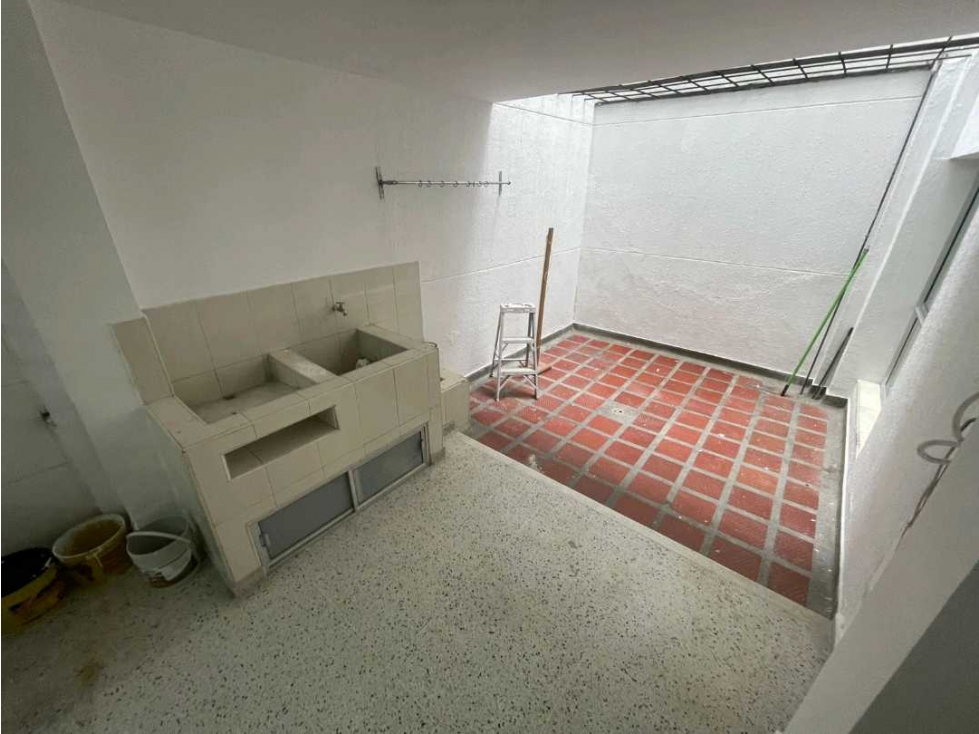 Apartamento en arriendo en Laureles, Medellín · foto 12 de 13
