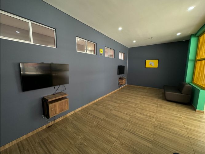 Apartamento de 3 alcobas en venta en Potrero Grande, Madrid, 56 m² · foto 12 de 24