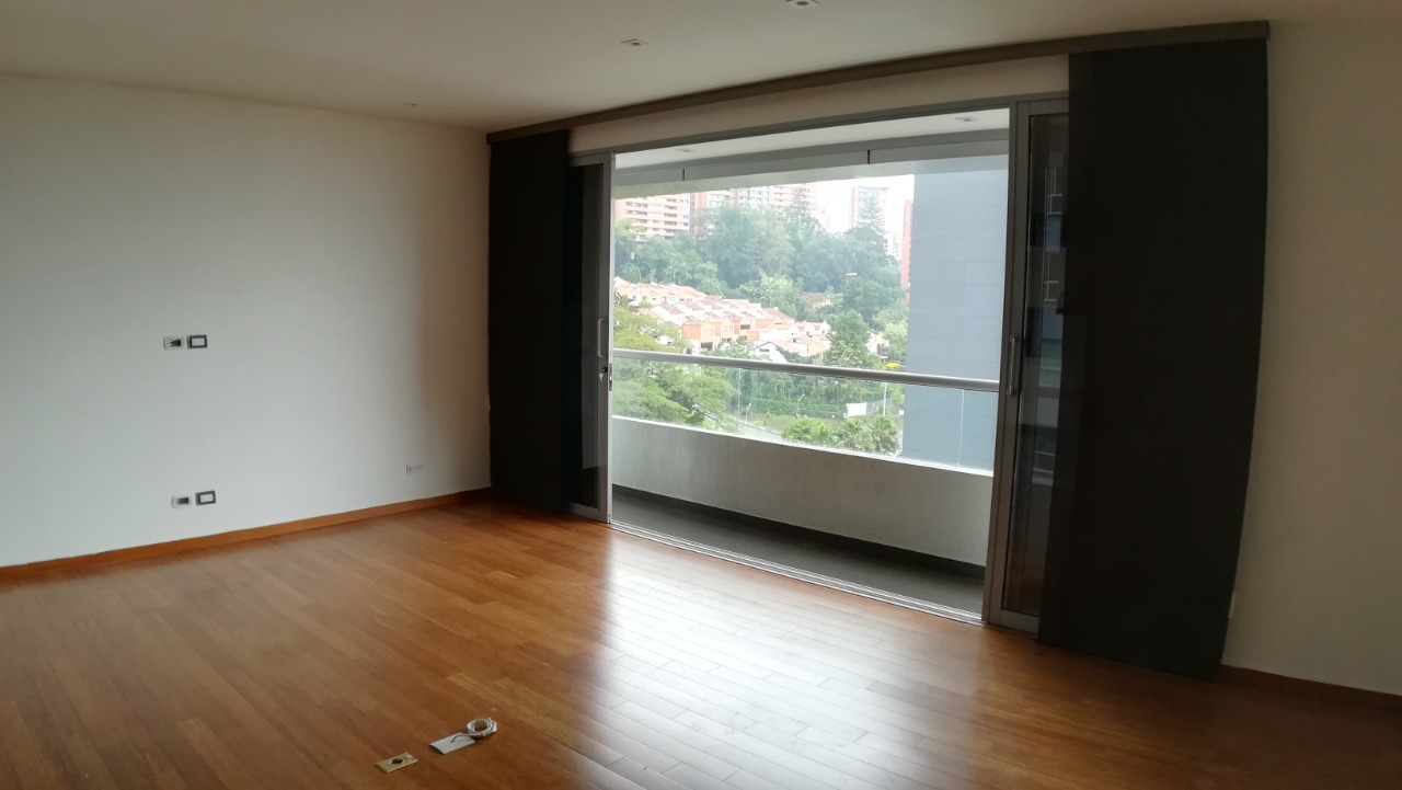 1BR Apartment in El tesoro (65 m²) - 4