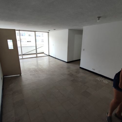 Apartamento de 2 alcobas en venta en Santa Rosa, Cali, 98 m² · foto 4 de 21