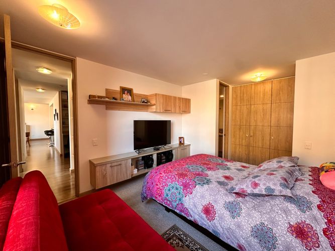 Apartamento de 3 alcobas en venta en Conjunto Residencial El Solar, Madrid, 84 m² · foto 15 de 19