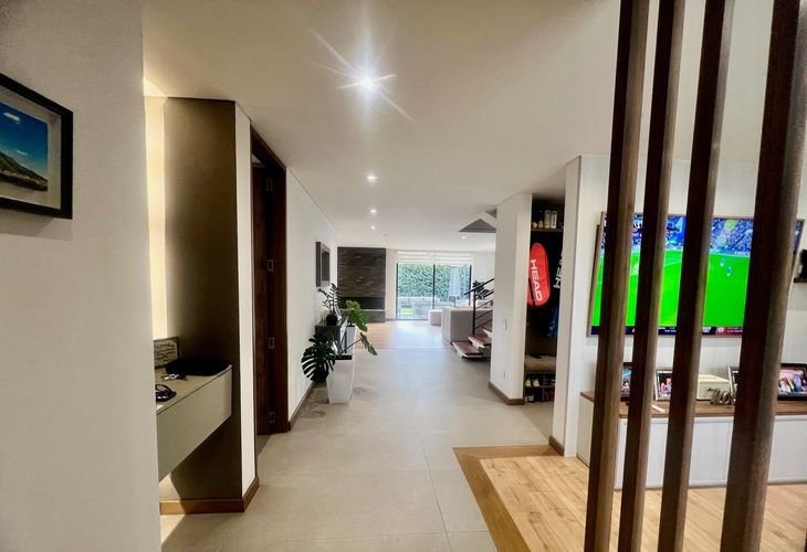 Casa de 3 alcobas en venta en Laura Vicuña, Chía, 330 m² · foto 8 de 22