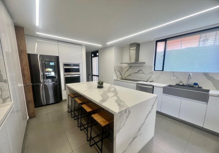 Casa de 3 alcobas en venta en Laura Vicuña, Chía, 330 m² · foto 11 de 22
