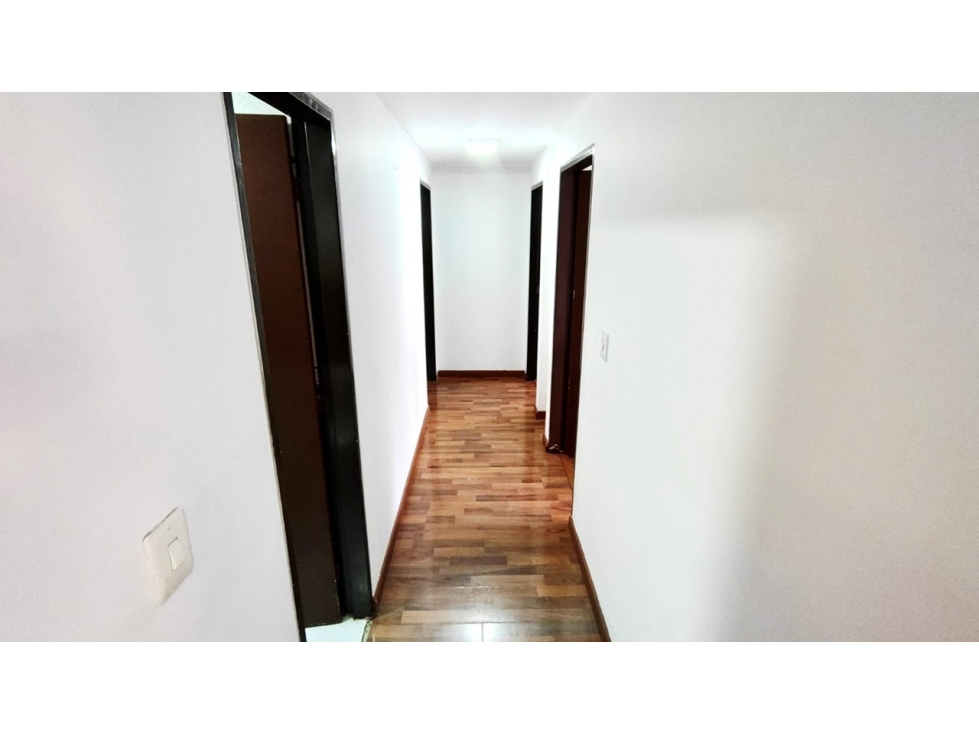 Apartamento en venta en Cedro Golf, Bogotá · foto 11 de 24