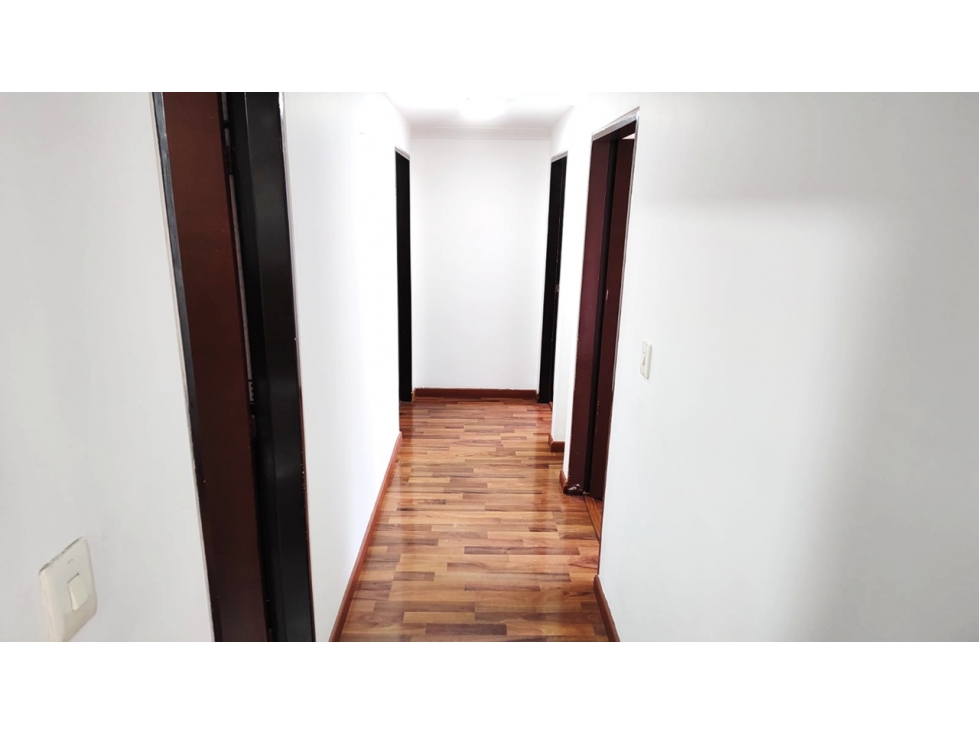 Apartamento en venta en Cedro Golf, Bogotá · foto 12 de 24