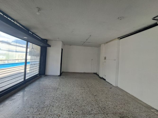 Local en arriendo en Sector Lago Uribe, Pereira, 30 m² · foto 3 de 9