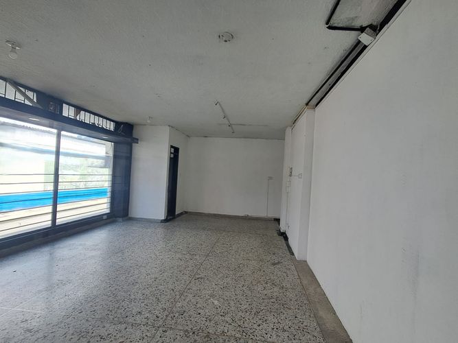 Local en arriendo en Sector Lago Uribe, Pereira, 30 m² · foto 8 de 9